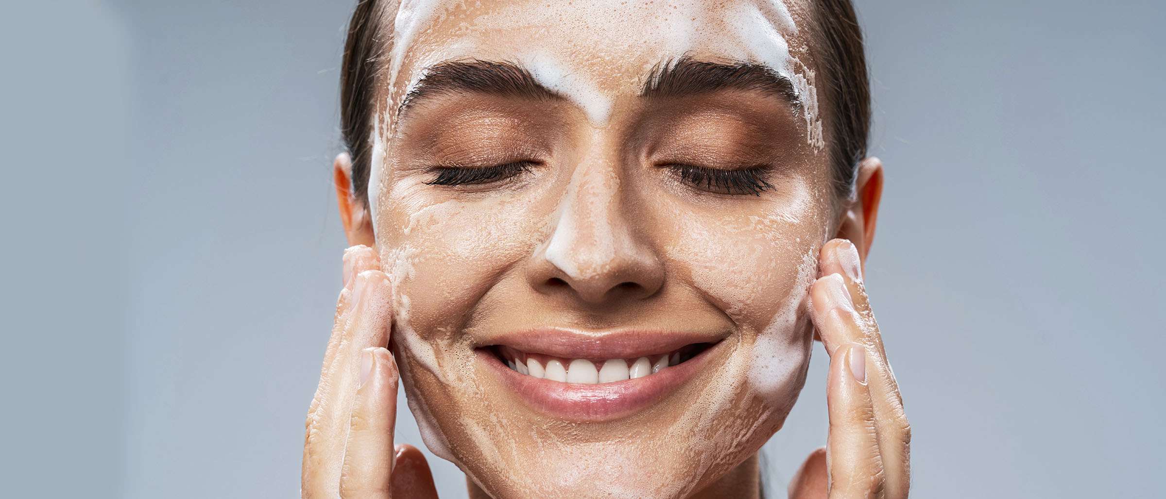 An essential daily routine for your oily, acne-prone skin
