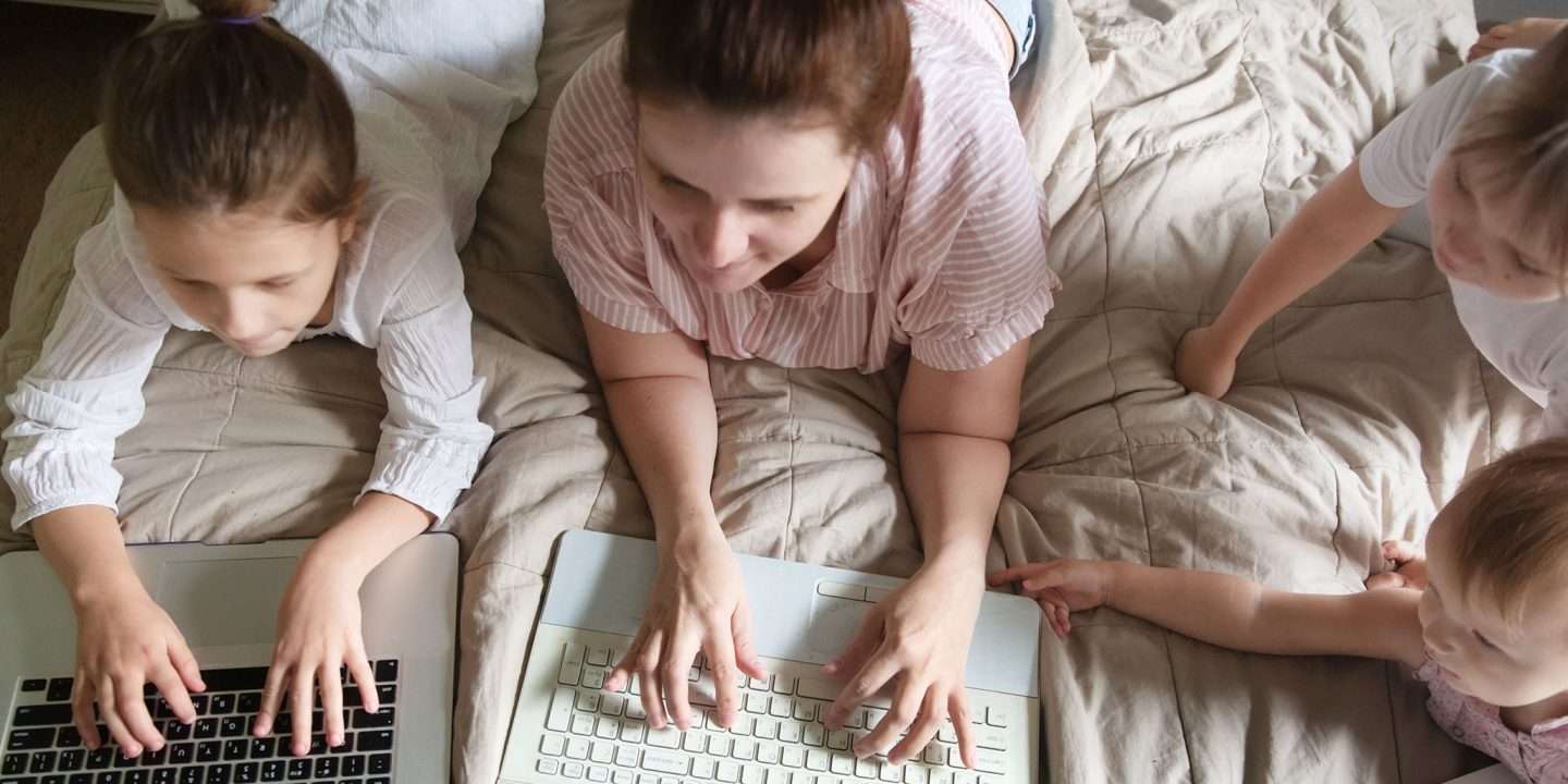 Working Mom? 5 Tips to Become A Supermom